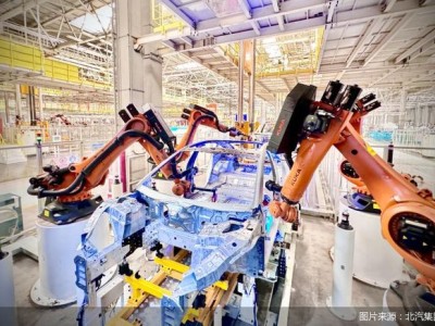 广州米牛 北汽集团：2027年全固态电池示范运营，Robotaxi车型量产布局加速